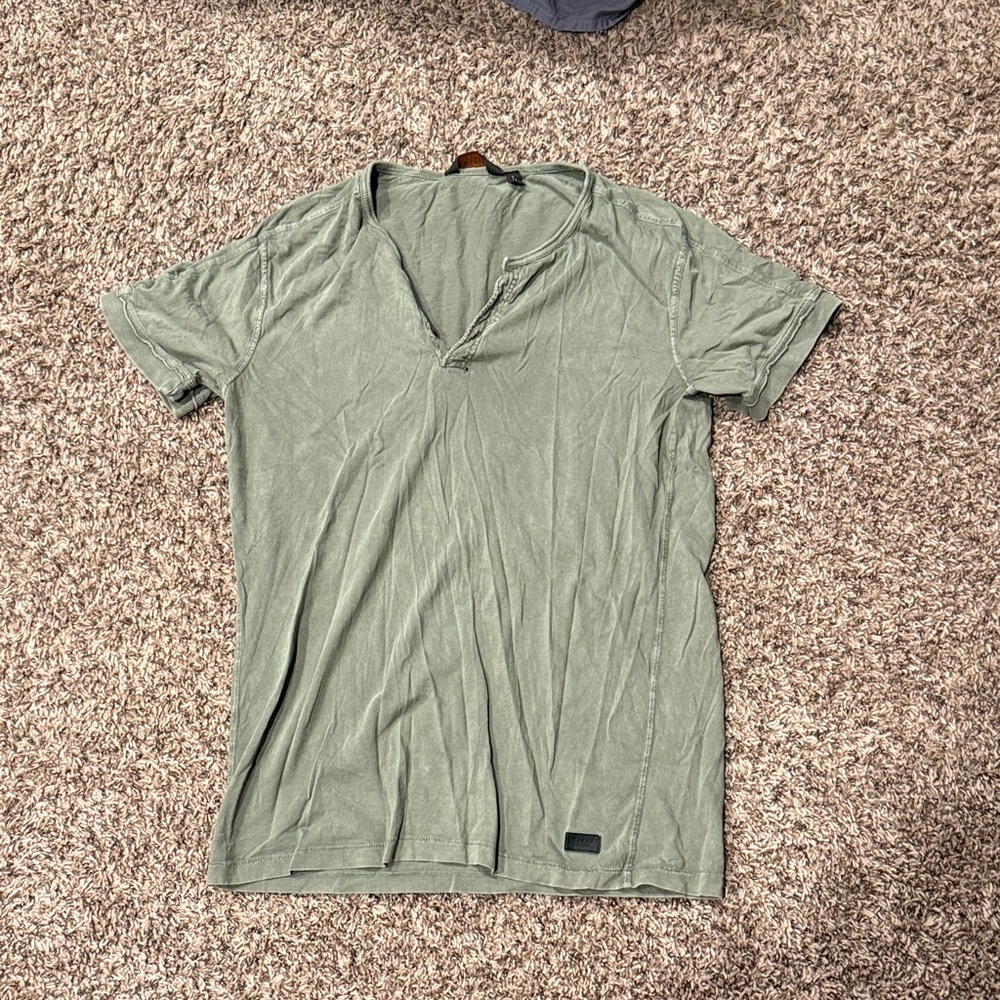 Stylish Olive Green Men's Tee